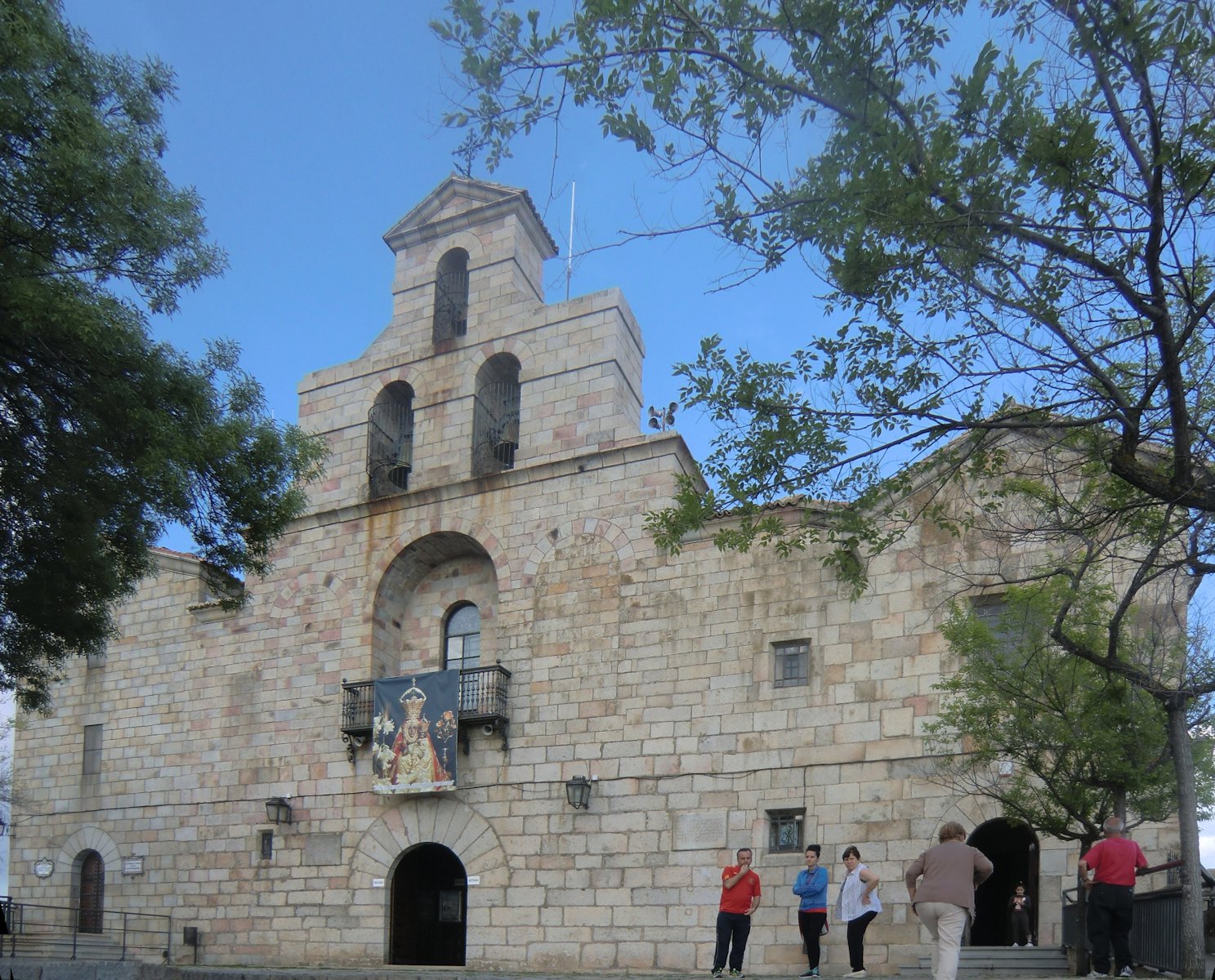 Fassade des Santuarios Virgen de la Cabeza