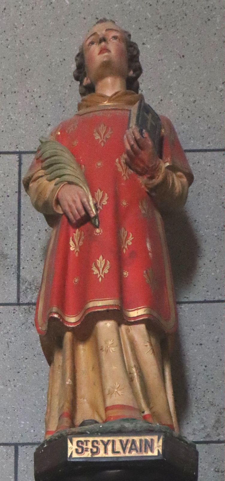 Statue in der Pfarrkirche in Ahun
