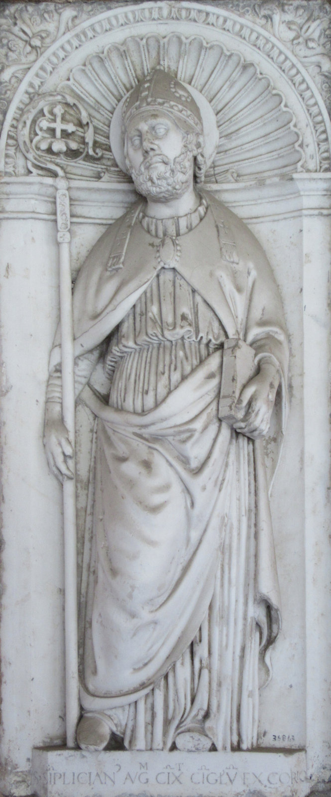 Relief, um 1485, im Kreuzgang der Basilika San Giovanni in Laterano in Rom