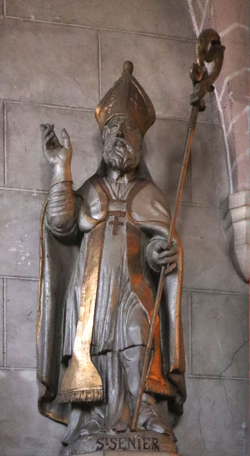 Statue in der Kirche Saint-Paterne in Saint-Pair-sur-Mer