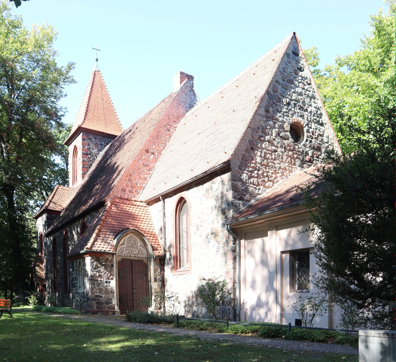 Dorfkirche Britz in Berlin-Neukölln