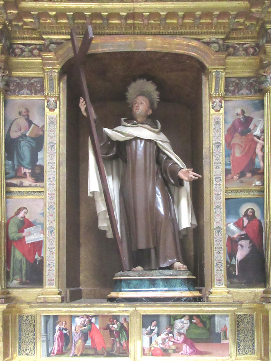 Altar in der Johannes vom Kreuz geweihten Kapelle  in der Klosterkirche San José in Ávila, in der der Kanoniker Gaspare Daza bestattet ist, der am Gründungstag des Klosters die Messe las