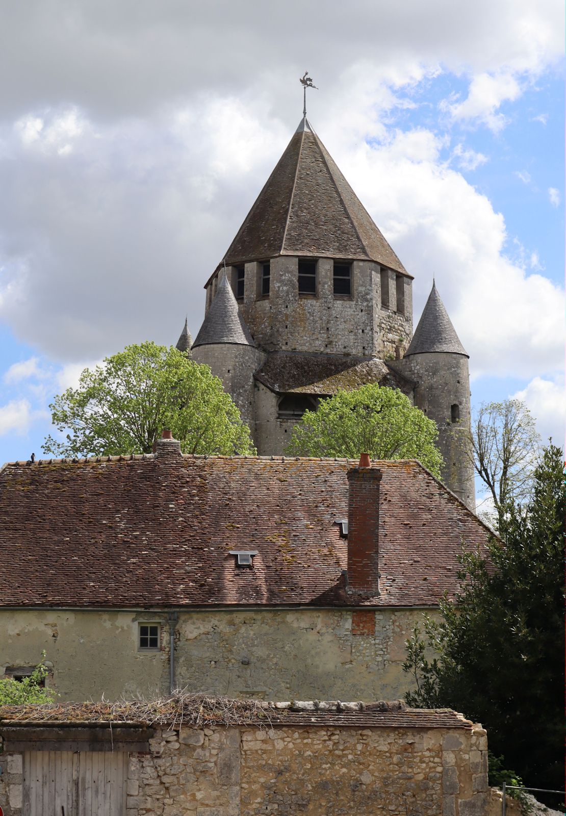 Tour César, Rest der Burg in der mittelalterlichen Oberstadt von Provins