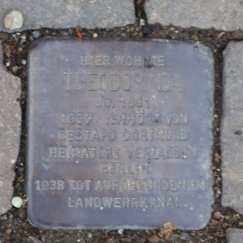 Stolperstein vor dem  Pfarrhaus an der Nikolaikirche in Siegen