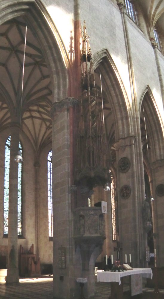 Die Kanzel des Münsters in Ulm, um 1410, Schalldeckel von 1510