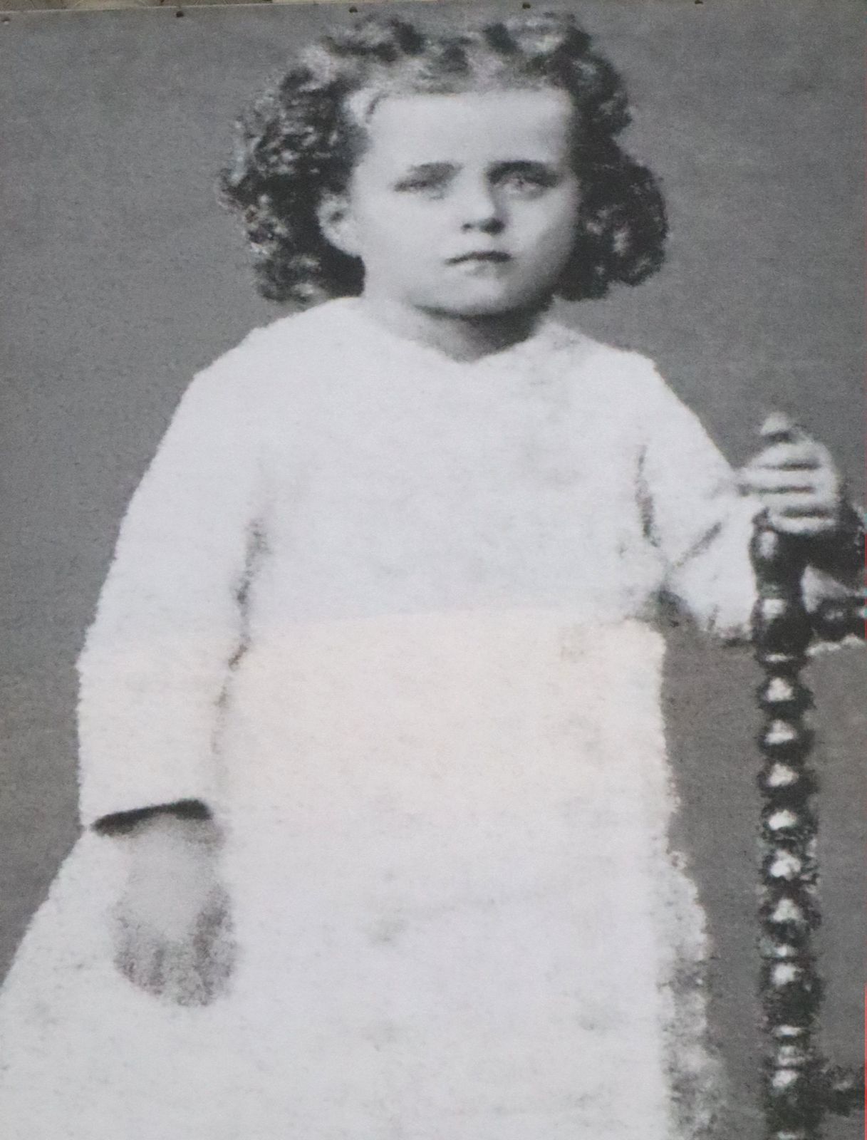 Theresia als Kind, Bild in der Basilika in Lisieux