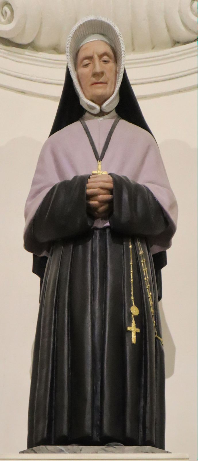 Statue in der Pfarrkirche in Joyeuse im Département Ardèche