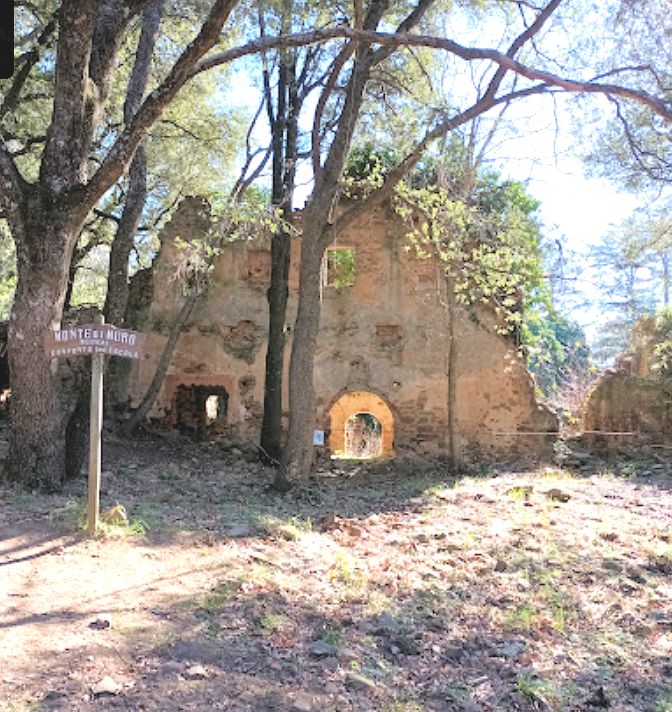 Ruinen des  Klosters Santa Maria a Monte di Muro bei Scarlino