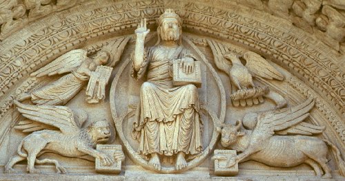 Trophimus am Westportal der Kathedrale St-Trophime in Arles