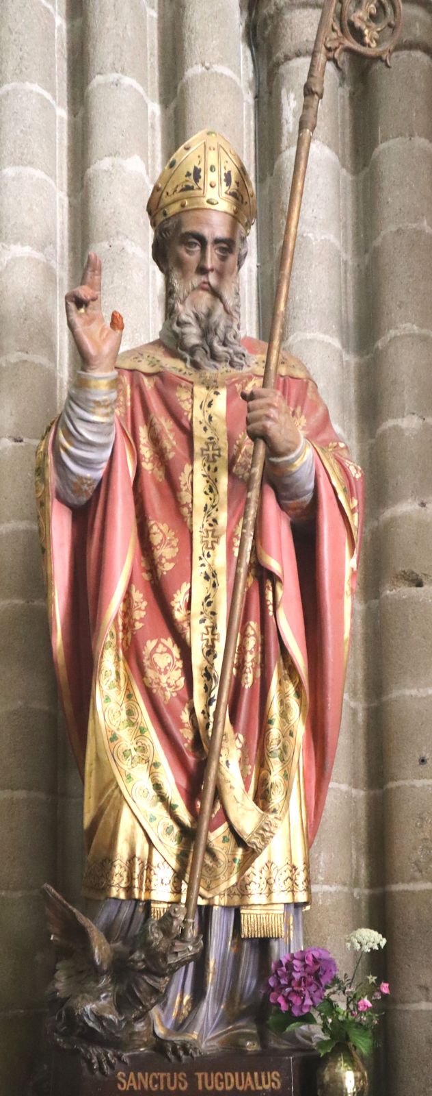 Statue in der Kathedrale in Tréguier