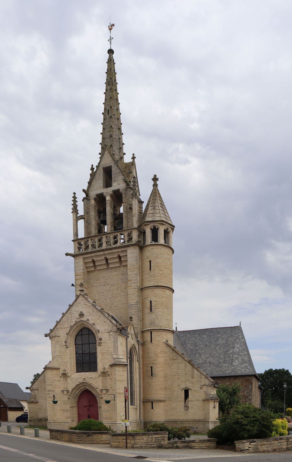 Pfarrkirche in Landujan