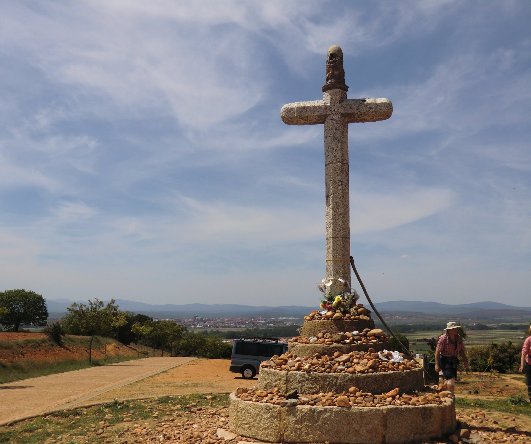 Das 'Kreuz des Turibius' am Jakobsweg, 4 km westlich von Astorga