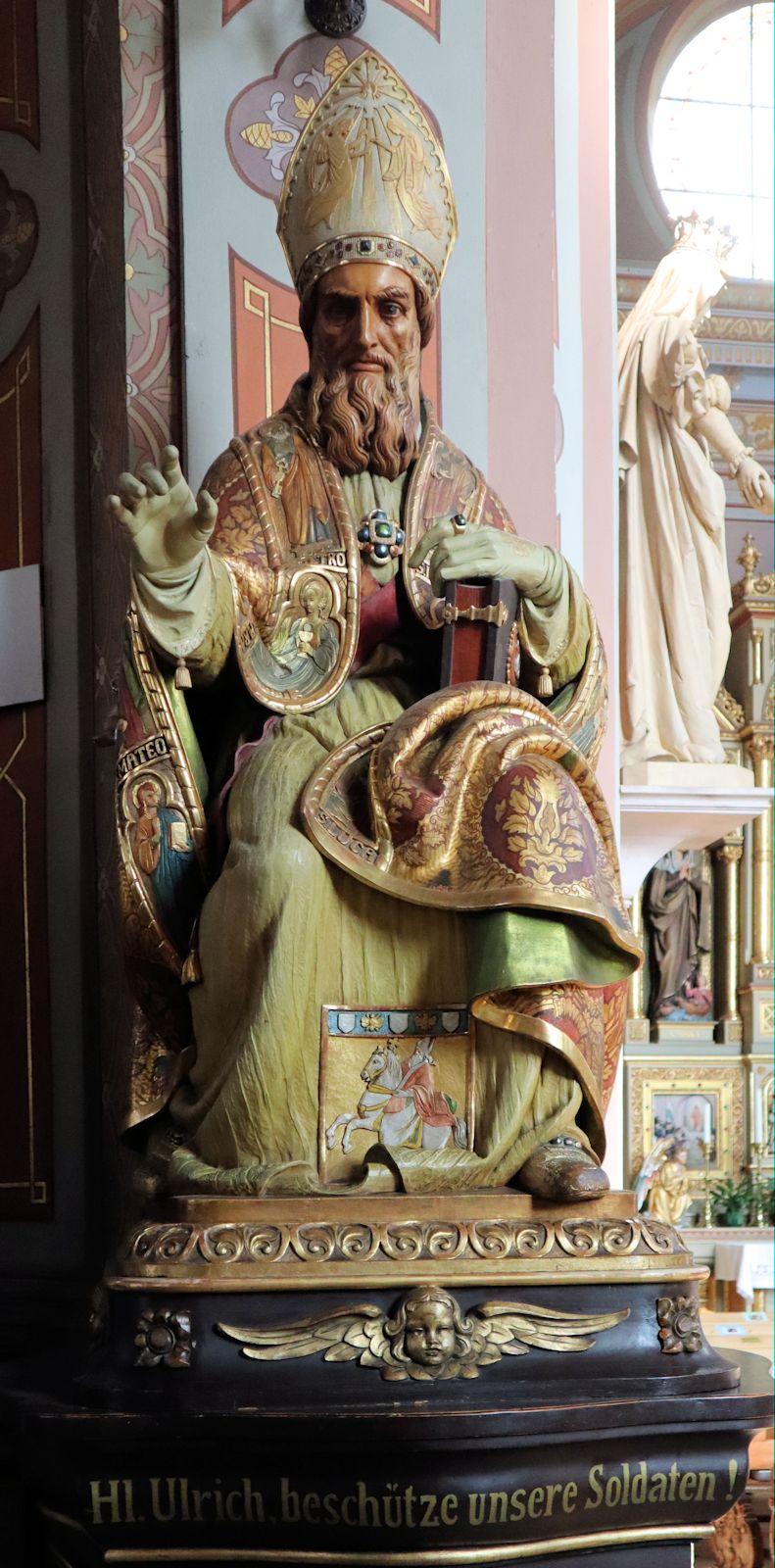 Statue in der Pfarrkirche in Sankt Ulrich in Gröden