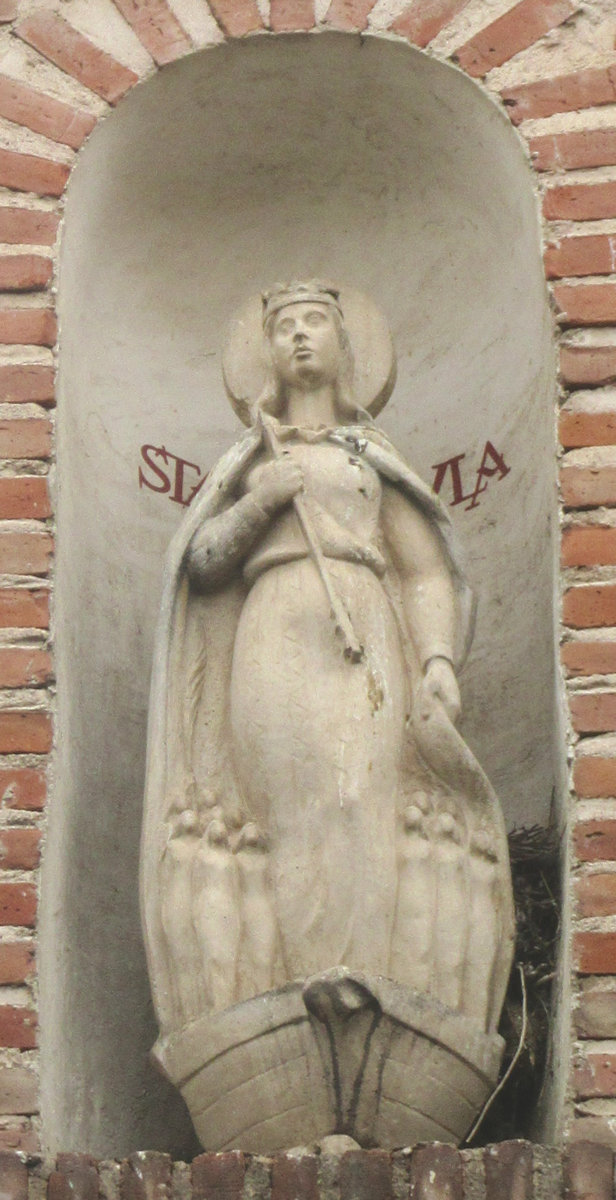 Statue am Kloster der Ursulinen in Alcalá de Henares bei Madrid