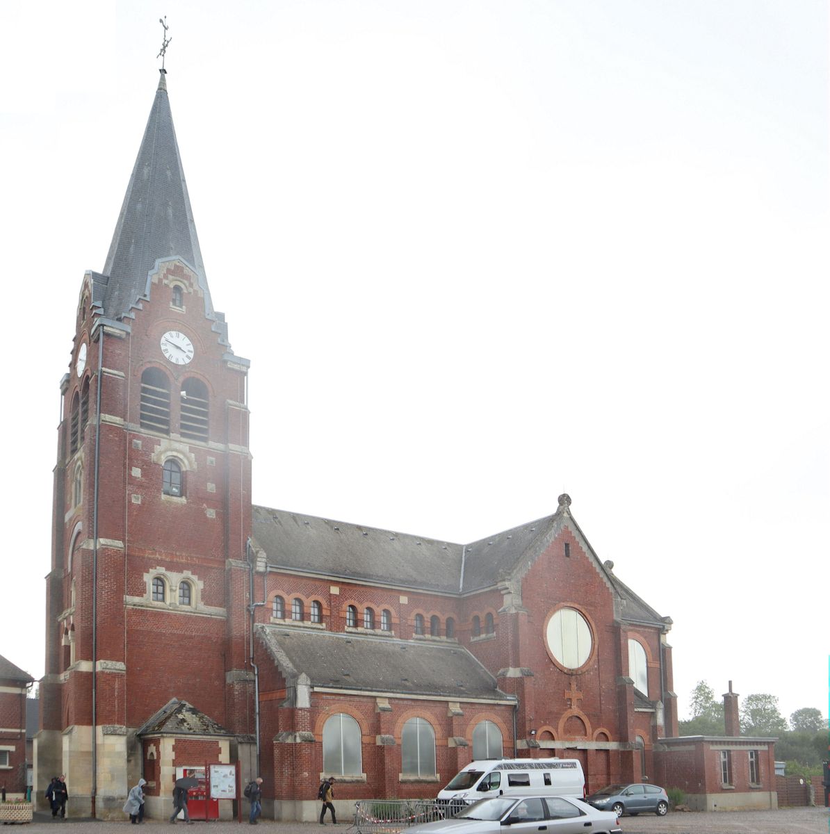 Kirche Saint-Pierre in Honnecourt-sur-Escaut
