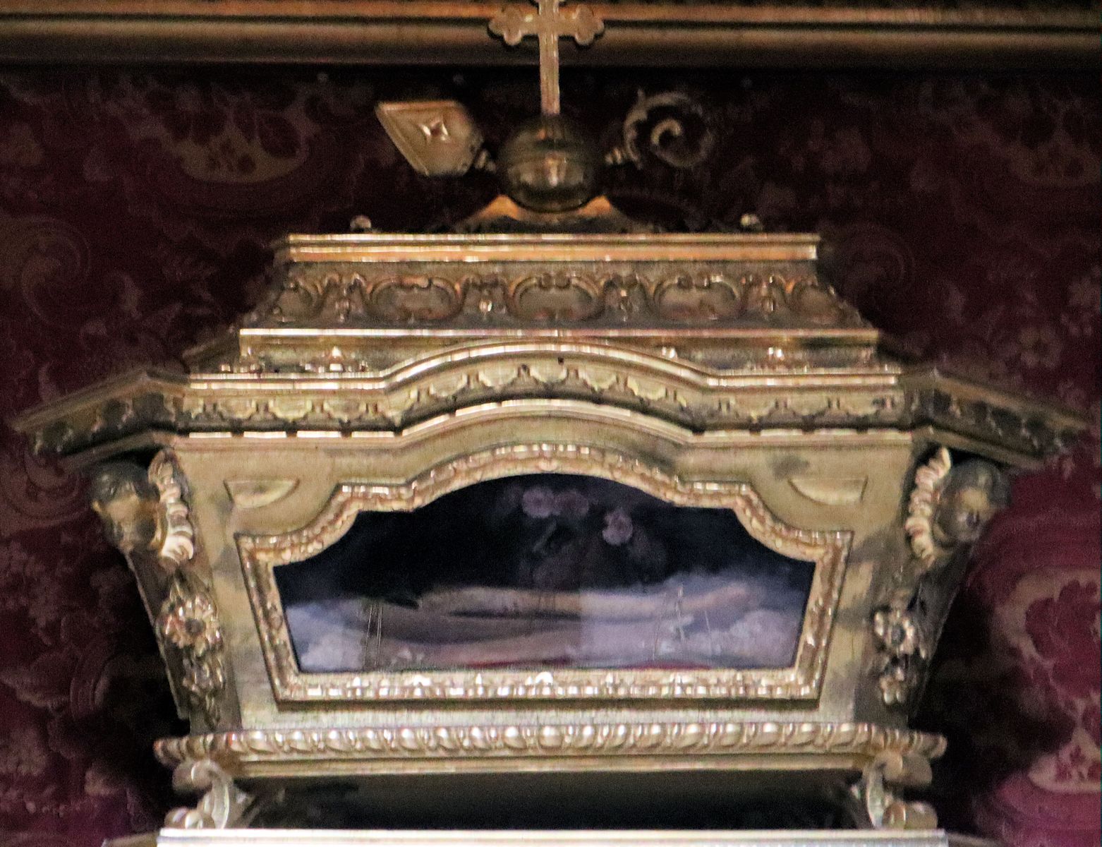Varmundus' Reliquien in der Kathedrale in Ivrea
