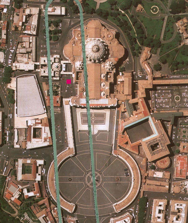 Blick auf den Petersdom und Petersplatz, links die 1971 erbaute neue päpstliche Audienzhalle