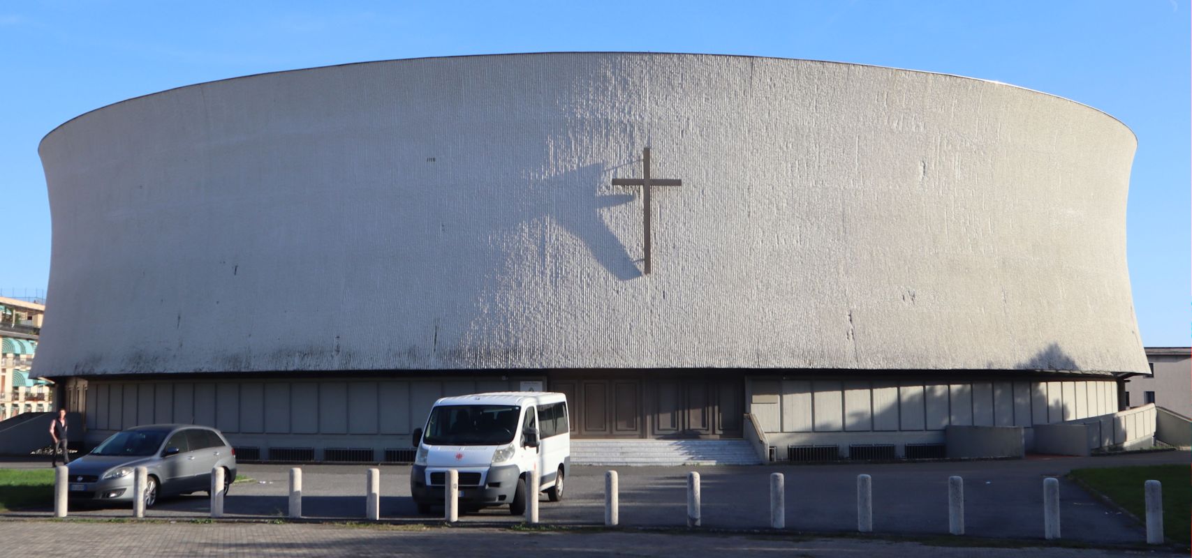 1975 geweihte neue Kathedrale in La Spezia