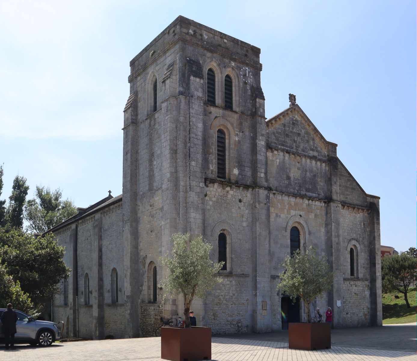 Kirche Notre-Dame-de-la-fin-des-Terres in Soulac-sur-Mer