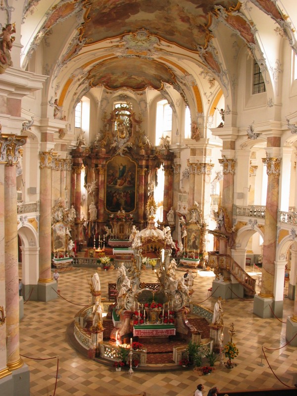 Altarbereich der Basilika Vierzehnheiligen