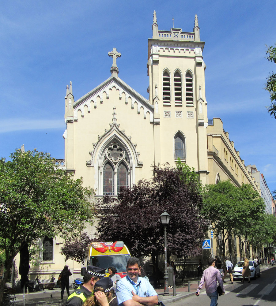 Kirche und Ordenshaus der „Töchter der Unbefleckten Empfängnis der Maria” in Madrid