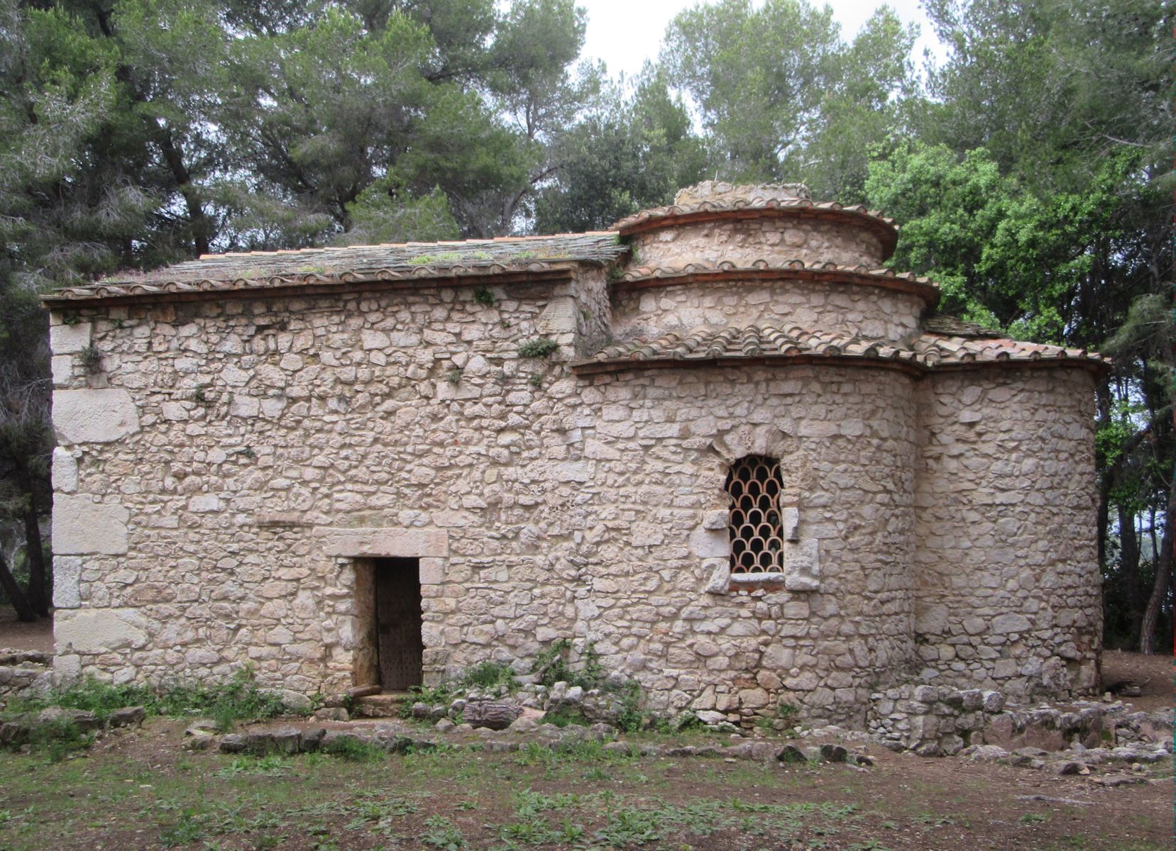 Kapelle de la Trinité aus dem 9./10. Jahrhundert, auf der Lérins-Insel Saint-Honorat