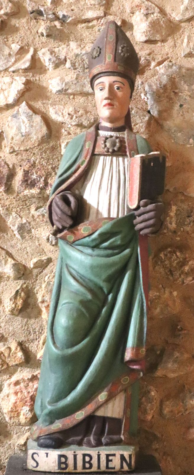 Statue in der Kirche Saint-Pierre in Saulges bei Laval