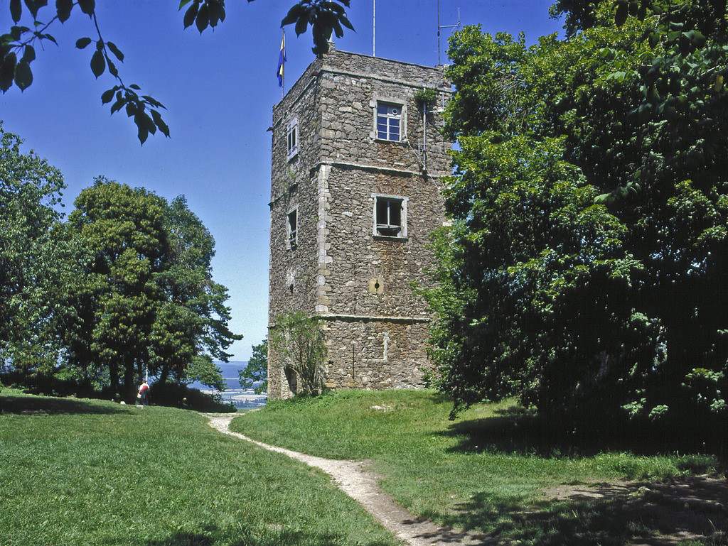 Kirchturm in der Festungsruine Hohentwiel