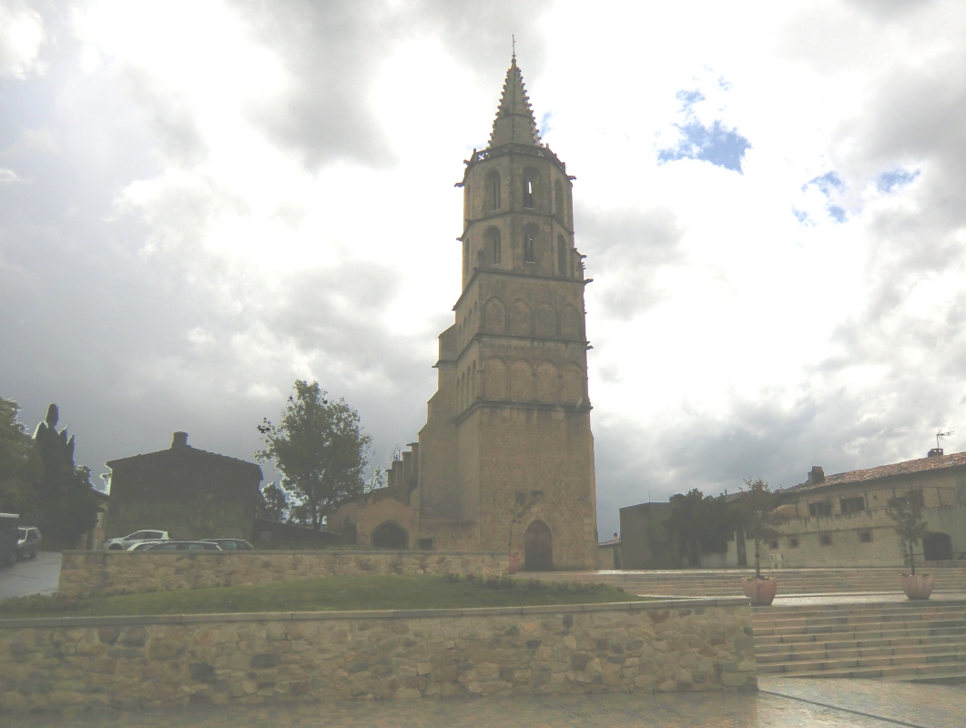 Die Burg in Avignonet-Lauragais stand an diesem Platz vor der Kirche, sie wurde geschleift, dafür die Kirche vergrößert