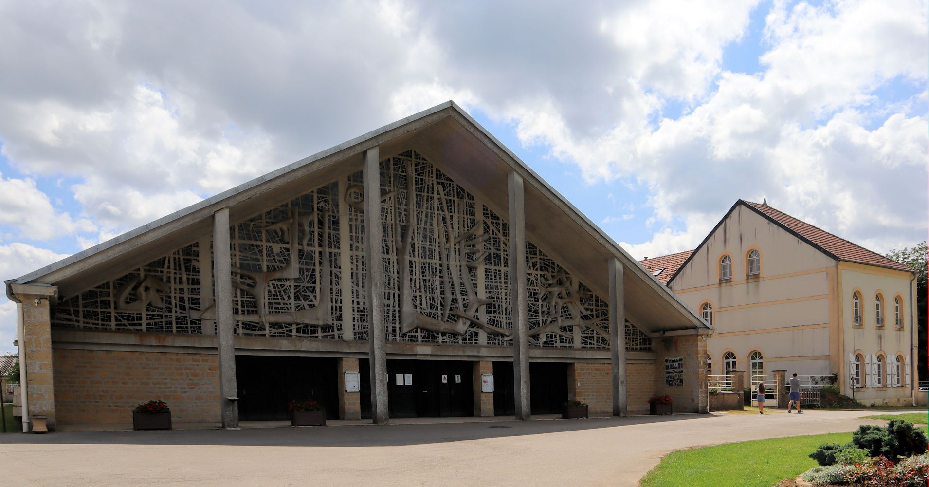 Kirche St-Walfroy an der Stelle seiner Einsiedelei