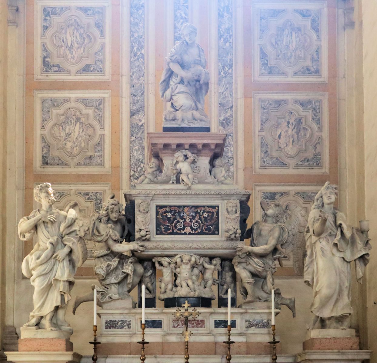 Altar mit Reliquien der unschuldigen Kinder, 1675, Altarbild in der Basilika Santa Giustina in Padua